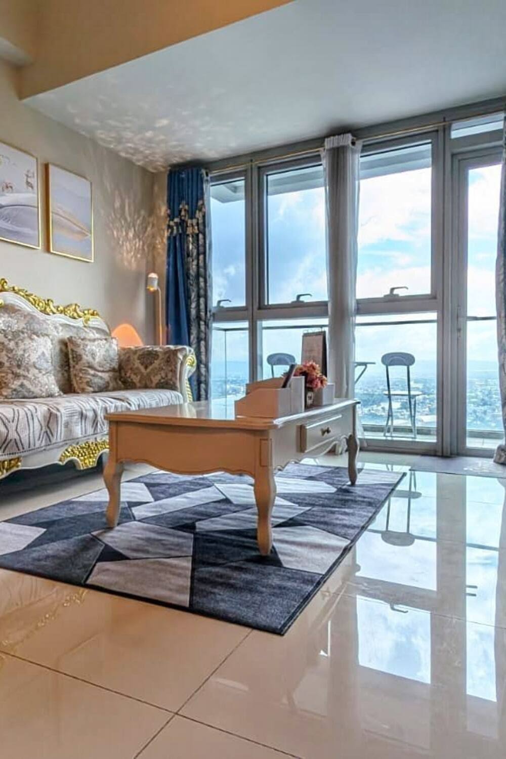 Serviced Apartment
